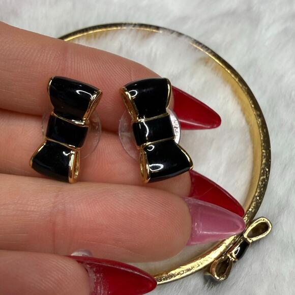 Kate Spade Black Gold-Tone Bow Bracelet and Earrings Set - Picture 3 of 9